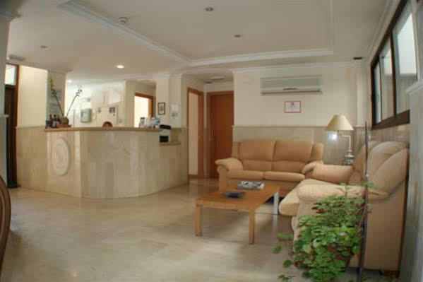 Hostal Margarita La Línea de la Concepción Exteriör bild